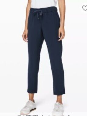 Lululemon On the Fly 7/8 Crop Drawstring Pant Woven Black Size 4